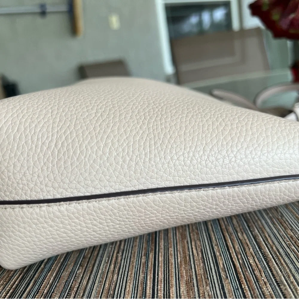 Kate Spade Cream Textured Crossbody Bag - Picture 7 of 11